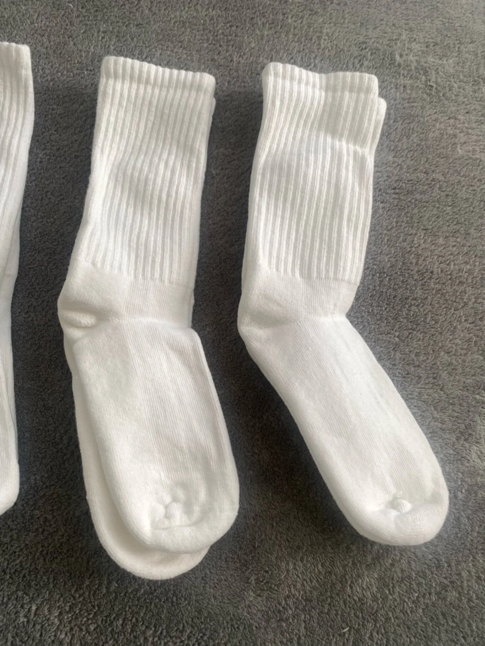 Jefferies Kids Crew Socks White Size Small 7-8.5 (Shoe 9-1) Seamless Toe 6 Pair